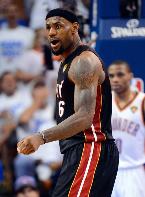 约基奇半场23+7＆穆雷11分，掘金23分领先国王（约基奇半场轰23+7、穆雷贡献11分，掘金以23分优势领先国王）