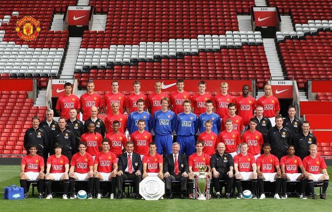 前队友：曾和马拉多纳开车出行，交警把我们拦住只为和他合影（马拉多纳前队友：与他驾车外出曾被交警拦停只为合影）