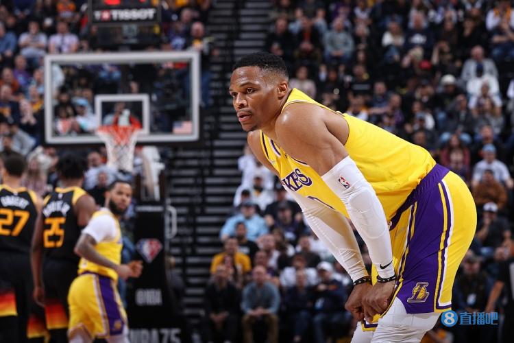 尤尔曼德：哈兰德是最好的前锋之一，但足球始终是团队运动（尤尔曼德：哈兰德是顶级前锋之一，但足球归根结底是团队运动）