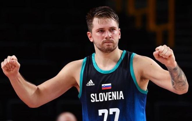 2025巴甲34轮：内马尔单刀破荒+送点，大鱼战平草地狮（2025巴甲第34轮：内马尔单刀破荒又送点，大鱼与草地狮战平）