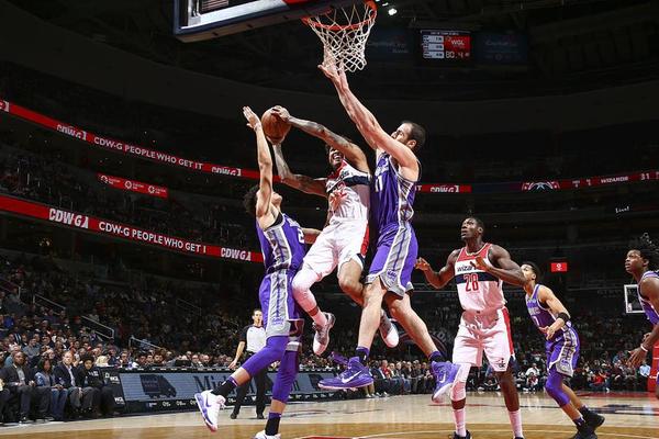 每体：巴萨将在下周签约埃及前锋，形式为租借+选择性买断（每体：巴萨预计下周引进埃及前锋，租借在先附带可选买断）