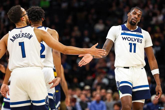 斯科特：佩德里是我最喜欢的球员之一；我更喜欢踢8号位（斯科特：佩德里是我最欣赏的球员之一，我更倾向出任8号位）