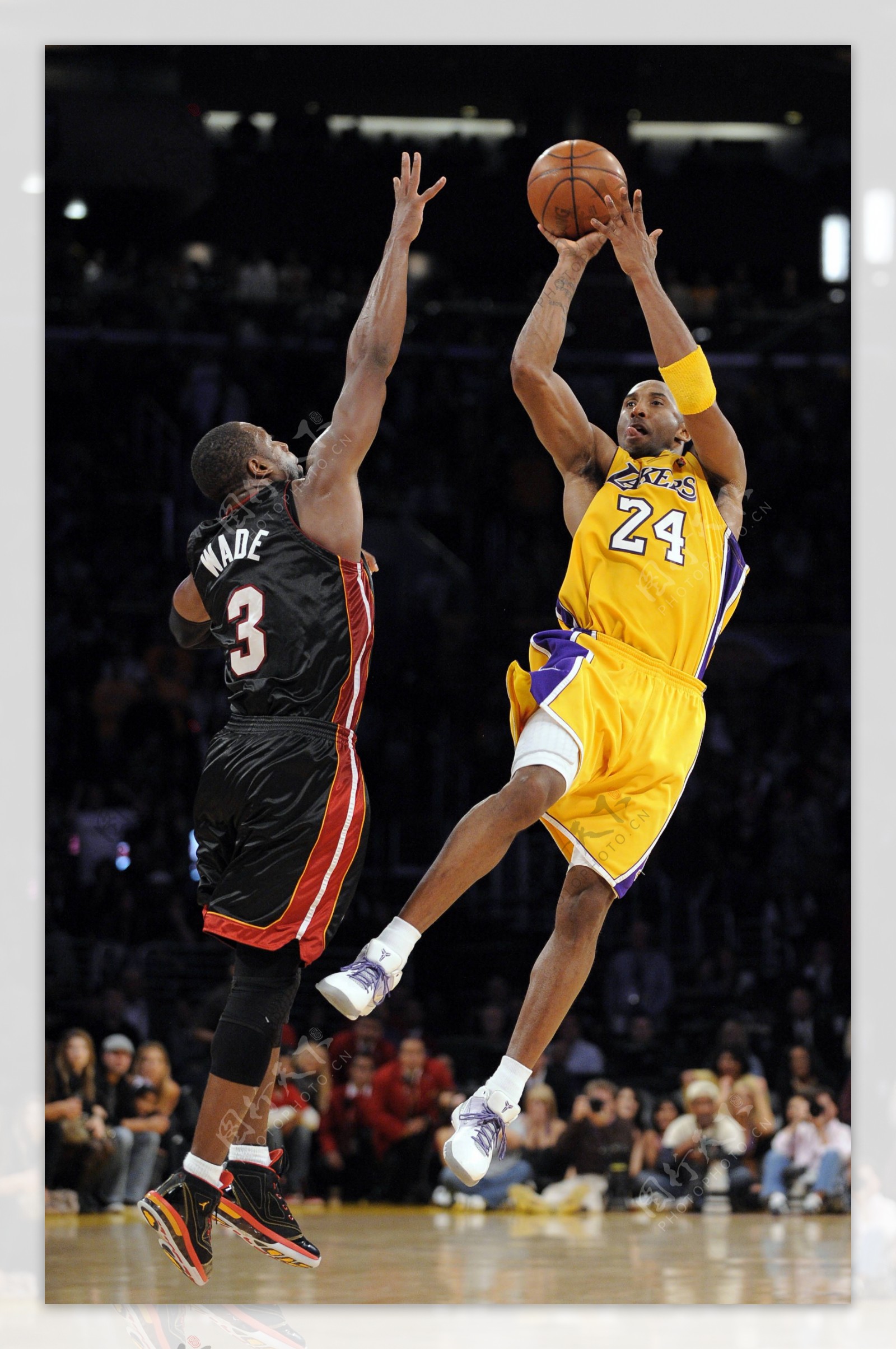 罗体：迪巴拉因发烧缺席罗马的训练，多夫比克恢复跑步练习（罗体：迪巴拉因发烧缺席罗马训练，多夫比克重启跑步训练）