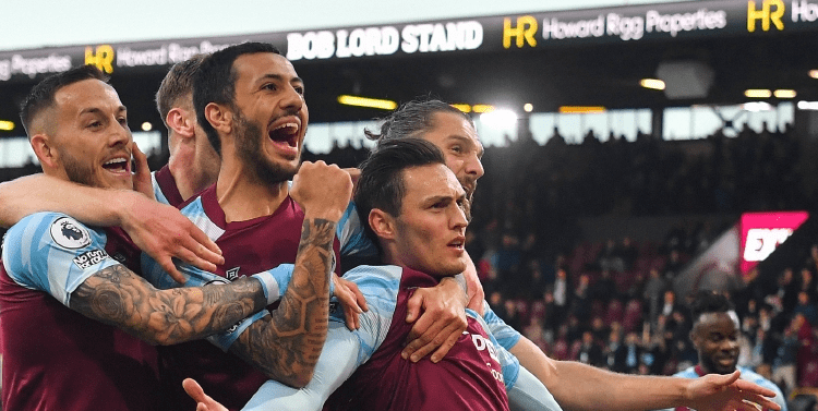 砍瓜切菜！贾马尔·穆雷上篮得手 半节时间5中4独取10分（火力全开！贾马尔·穆雷上篮打进 半节5投4中轰下10分）