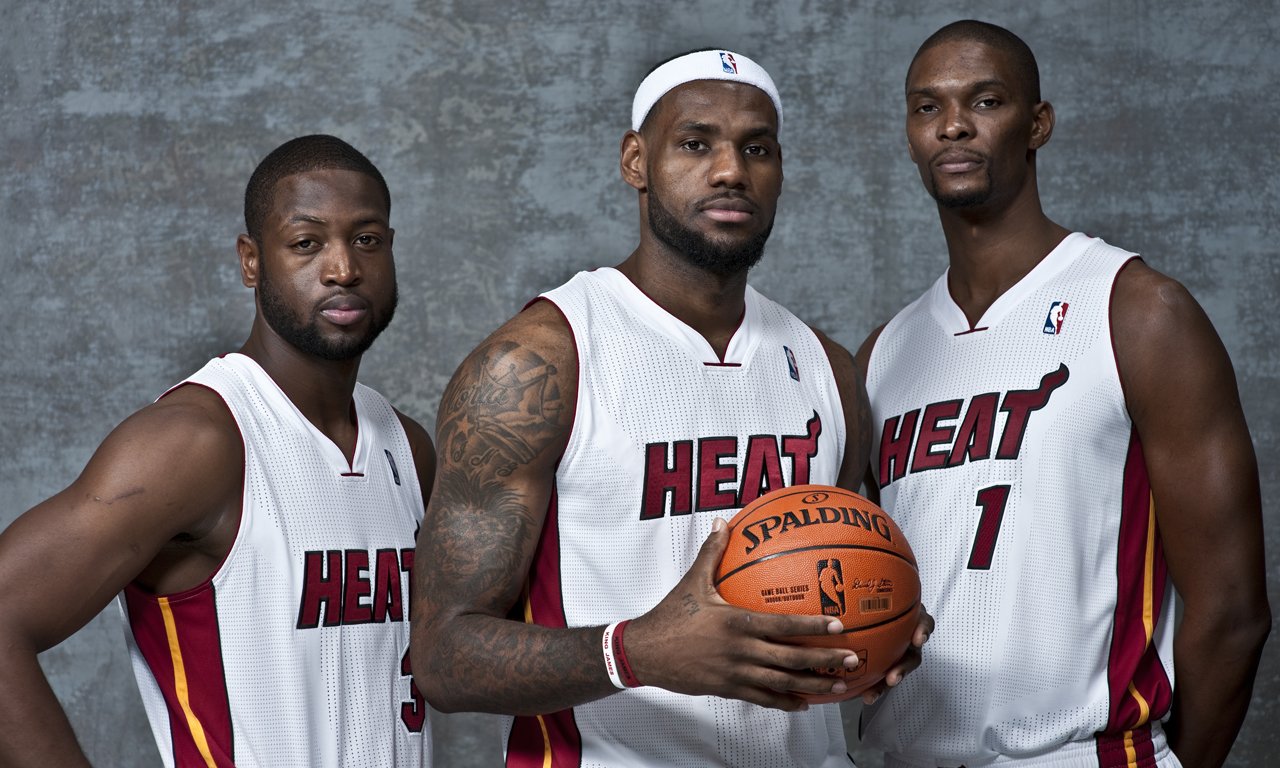 掘金vs独行侠裁判报告：漏吹约基奇走步和无球犯规（掘金对独行侠一战裁判报告：漏判约基奇走步和无球犯规）