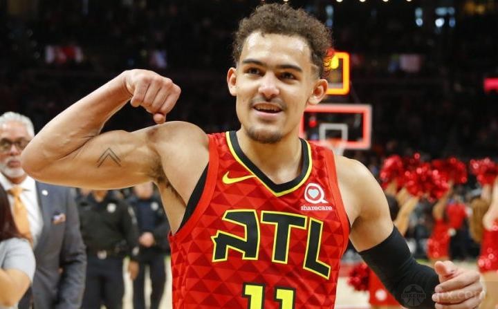 德媒：磁卡需大幅降薪才可能续约，队里已有他的接班人比朔夫（德媒：磁卡若想续约需大幅降薪，队内已将比朔夫视作接班人）