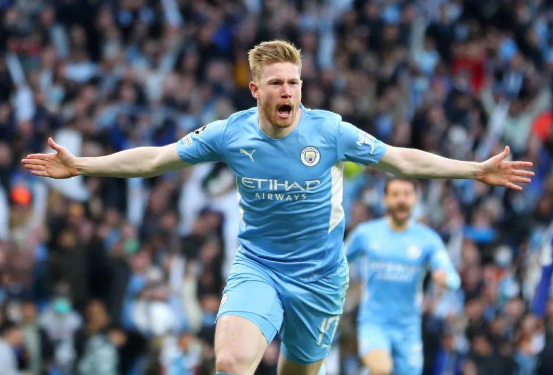 里昂15岁潜力中锋泽科维奇：崇拜哈兰德和DV9的左脚射手（里昂15岁中锋新星泽科维奇：左脚杀手，偶像哈兰德与DV9）