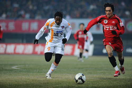 他命中了全场最关键的投篮（他命中了制胜一投）