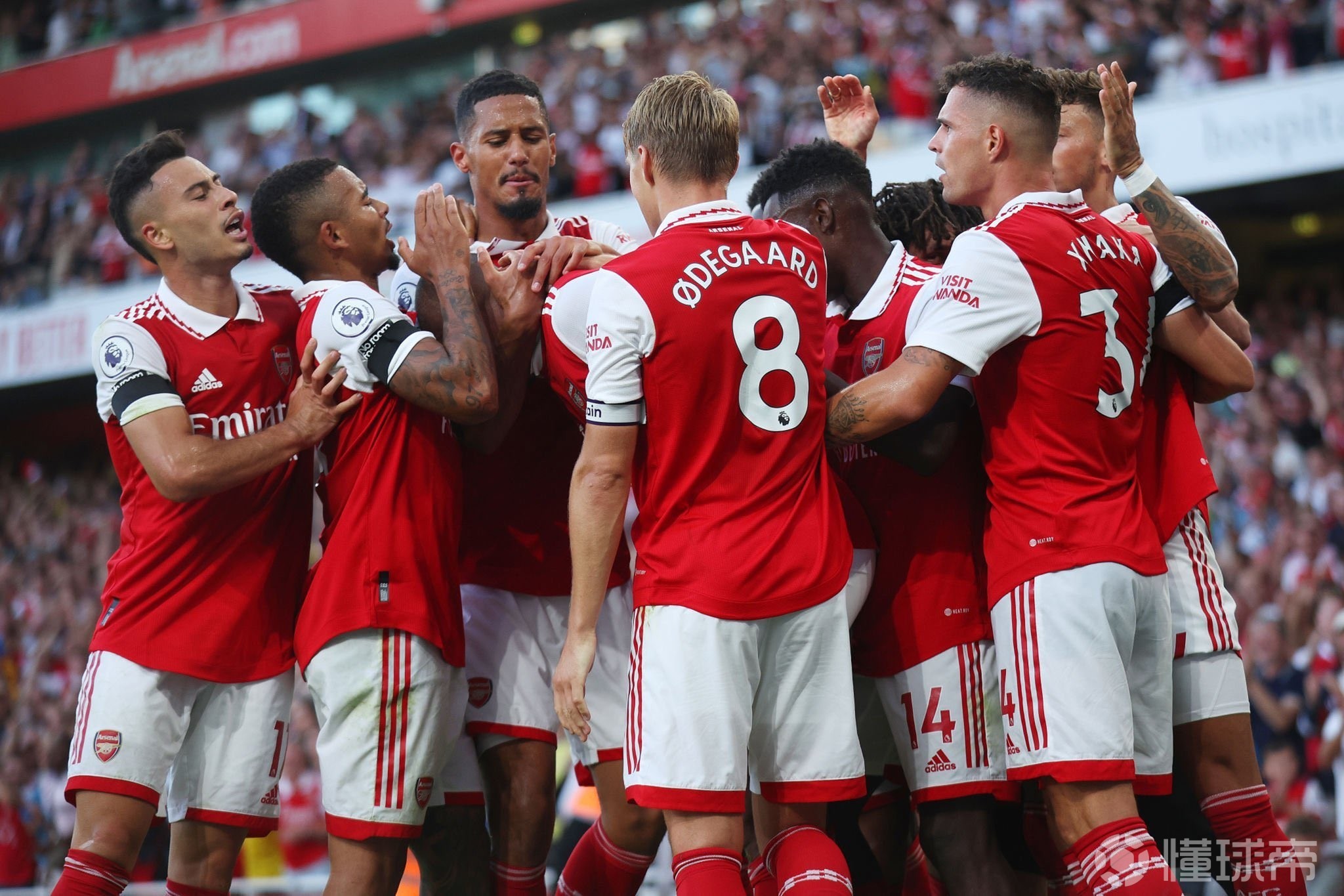 董路：中国人是世界上最不热爱足球的人！球员不爱足球，就是干活挣钱（董路称中国足球热情不足：不少球员只把踢球当谋生）