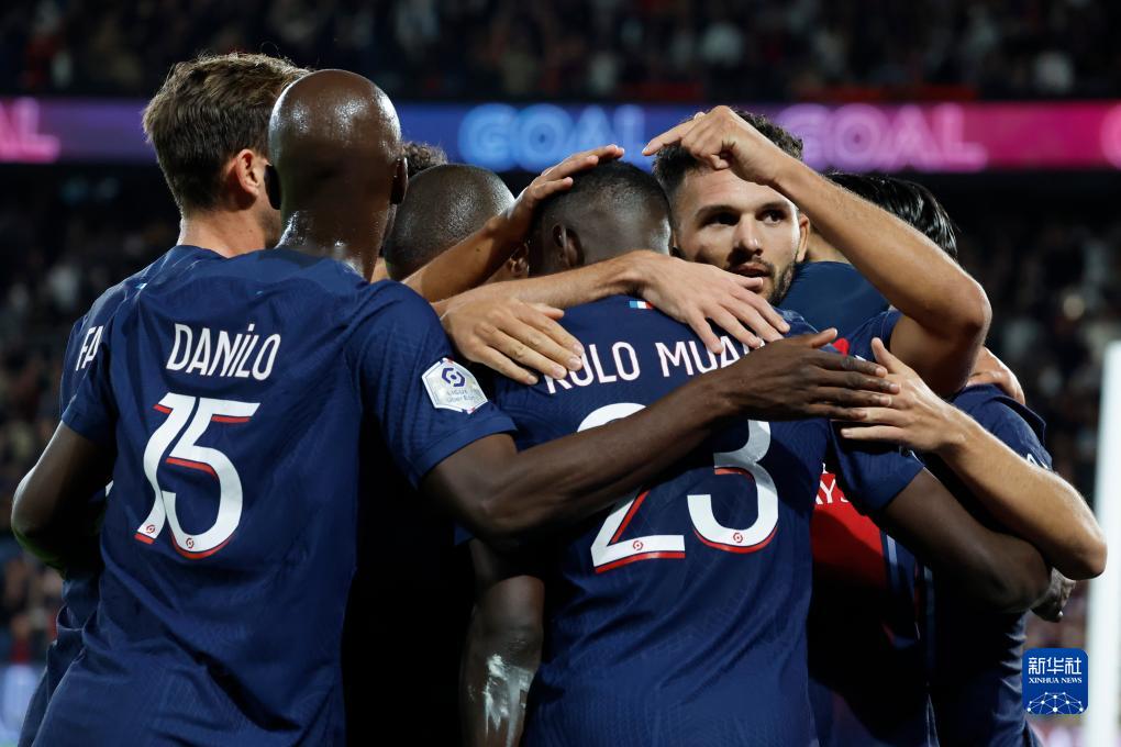 朱利亚诺：我爸不会给我特殊待遇；希望能在马竞待很多年（朱利亚诺：父亲不会偏袒我，盼在马竞长期效力）