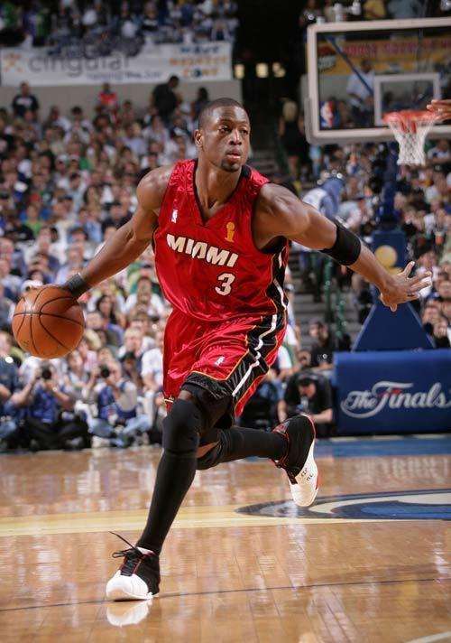 奥运冠军麦克尼尔：我是加拿大人，我不会到中国寻找自己的亲生父母（奥运冠军麦克尼尔称：身为加拿大人，不会赴华寻找亲生父母）