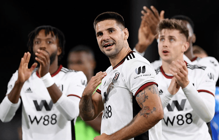 索尔斯克亚：02年欧冠半决赛我错失绝佳机会，基恩见我就提它（索尔斯克亚回忆：2002欧冠半决赛错失良机，基恩每次见面都要提起）