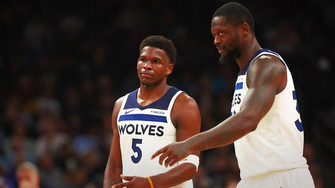 记者：格纳布里接近与拜仁续约两年，税前年薪最高1500-1600万（记者：格纳布里有望与拜仁续约2年，税前年薪上限1500万-1600万）