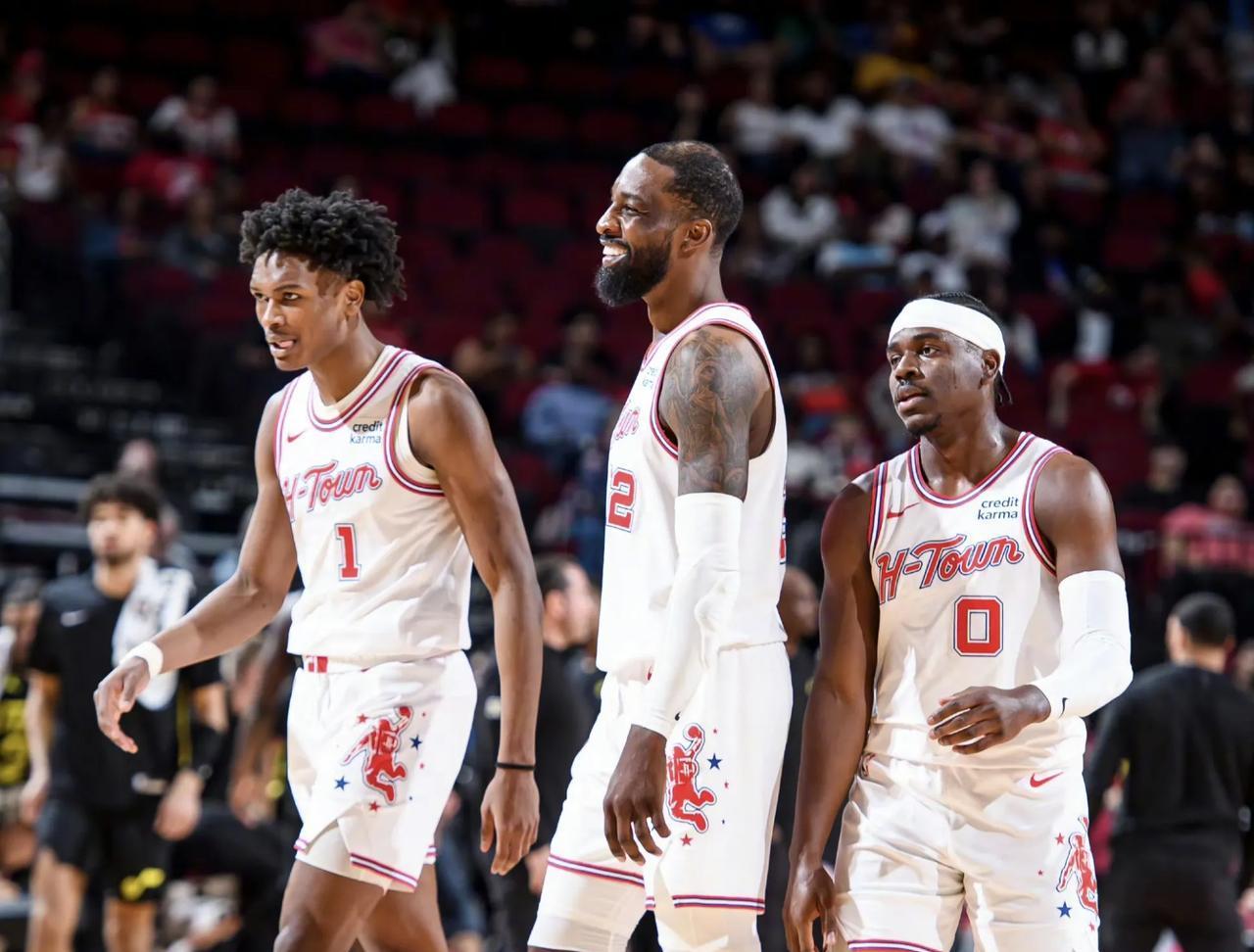 德甲前瞻：柏林联合主场御敌能爆冷？拜仁冲17连胜再刷纪录（德甲前瞻：柏林联合坐镇主场能否掀翻强敌？拜仁剑指17连胜冲击新纪录）